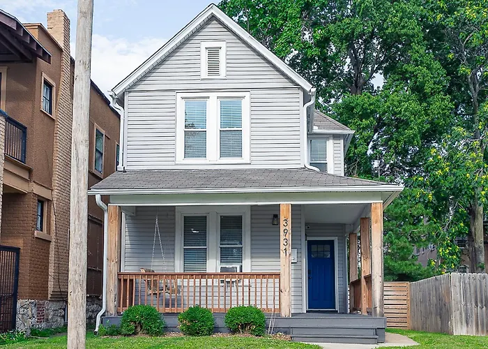 Top Walk Score! Prime Westport Midtown Location!